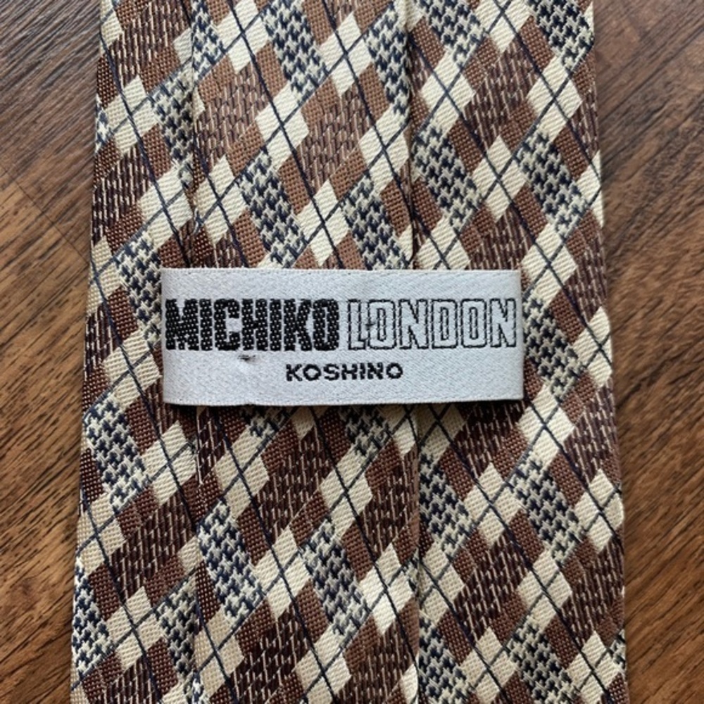 Michiko Koshino London Houndstooth Plaid Necktie